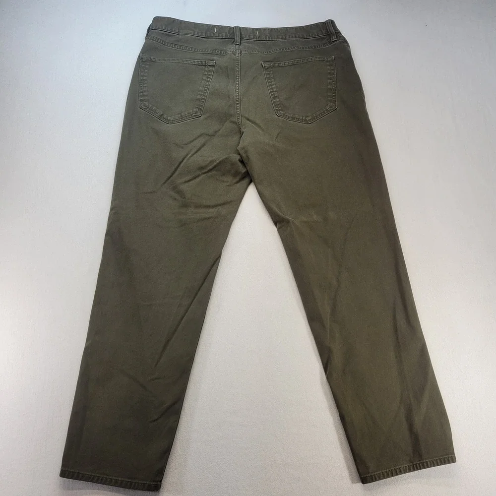 Banana Republic Traveler Pants Mens 36x30 Olive Green Tapered Fit Chino